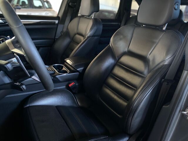 Porsche Cayenne Turbo foto 12