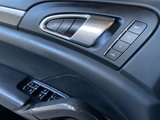 Porsche Cayenne Turbo foto 14