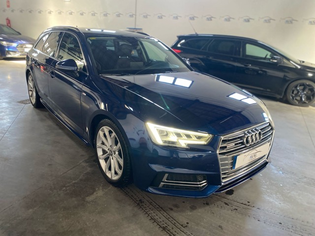 Audi A4 Avant 3.0 TDI Quattro S-line foto 18