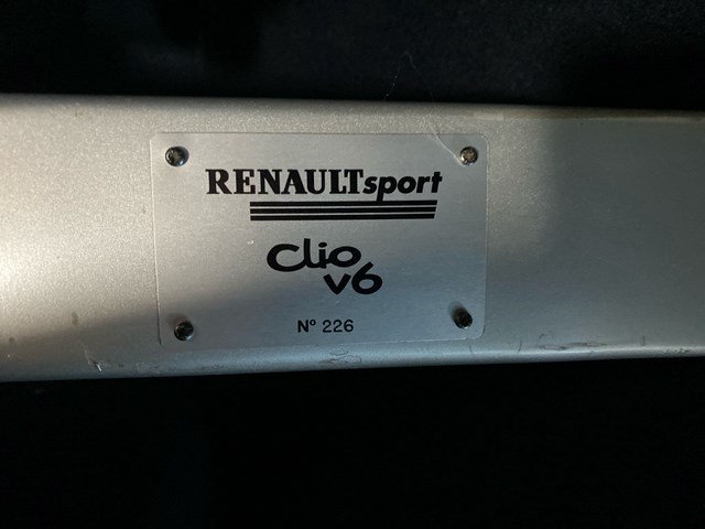 Renault Clio V6 fase 1 foto 13