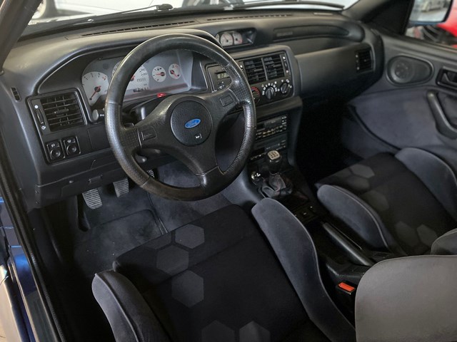 Ford Escort RS Cosworth foto 11
