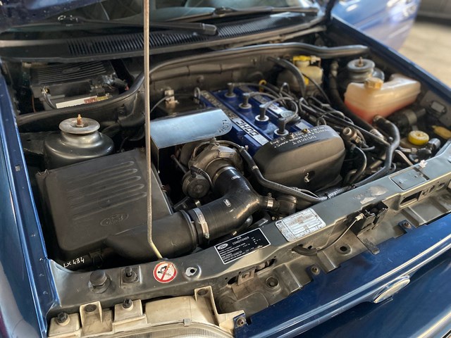 Ford Escort RS Cosworth foto 15