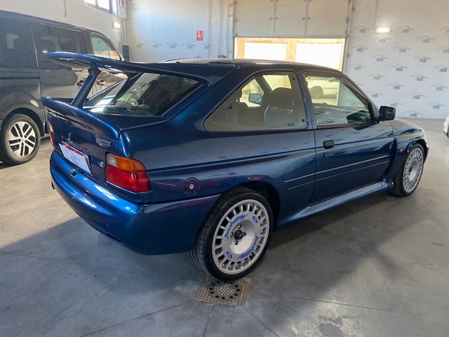 Ford Escort RS Cosworth foto 2
