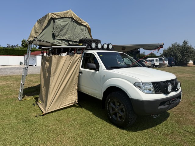 Nissan Navara D40 foto 16