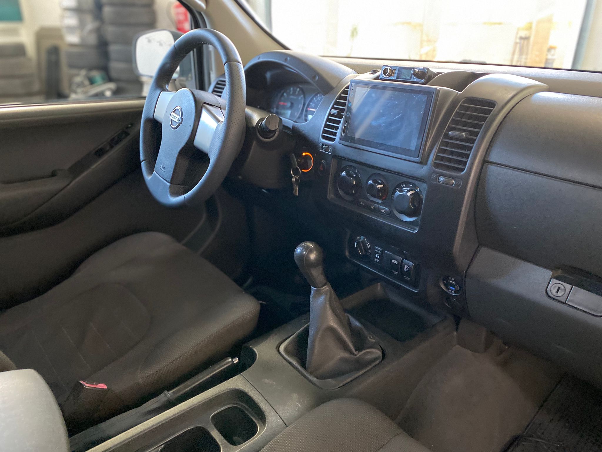 Nissan Navara D40 foto 8